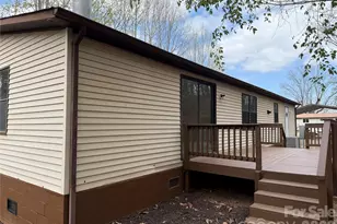 7686 Shoupes Grove Church Rd, Hickory, NC 28602 - Photo 4