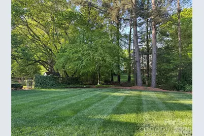 3129 Crescent Knoll Drive, Matthews, NC 28105 - Photo 2