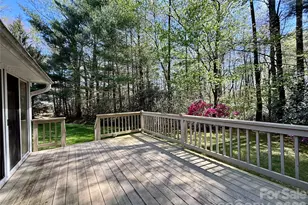 3011 N Essex Ct, Hendersonville, NC 28791 - Photo 4