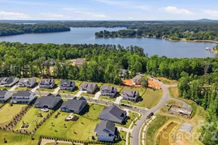 805 Lakeforest Dr, Belmont, NC 28012 - Photo 2