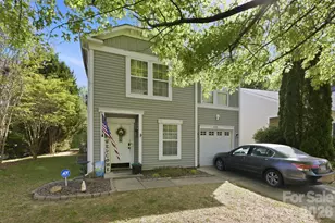 2028 Harrison Park Dr, Waxhaw, NC 28173 - Photo 2