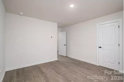 504 12th Avenue NE, Hickory, NC 28601 - Photo 10