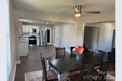 806 4th Street Drive NW, Hickory, NC 28601 - Photo 6