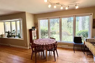 2732 Holly Hill Dr N, Hendersonville, NC 28791 - Photo 4