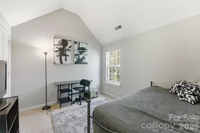 921 Grass Hollow Court, Charlotte, NC 28216 - Photo 12