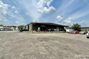 3251 Robinson Cir, Charlotte, NC 28206 - Photo 2