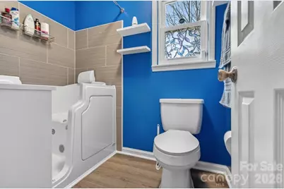 8618 Milton Morris Drive, Charlotte, NC 28227 - Photo 18