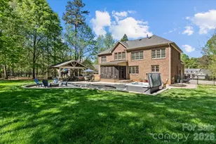 162 E Cold Hollow Farms Dr, Mooresville, NC 28117 - Photo 2