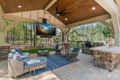 162 E Cold Hollow Farms Drive, Mooresville, NC 28117 - Photo 4