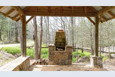 000 Tyler Lane, Bakersville, NC 28705 - Photo 8