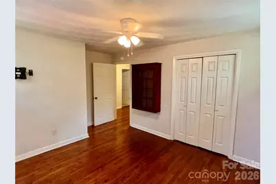 2730 4th Street Place NW, Hickory, NC 28601 - Photo 22