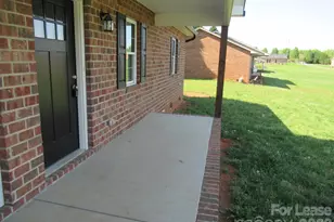 174 Glen-Gar Dr, Lincolnton, NC 28092 - Photo 4