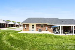 7000 Owens Ct, Lowell, NC 28098 - Photo 24