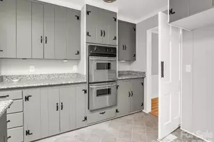 117 Hummingbird Ln, Columbus, NC 28722 - Photo 18