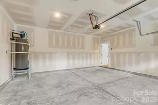 13917 Stillwood Pl, Matthews, NC 28105 - Photo 10