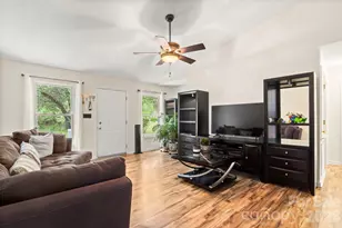 516 Majestic Ct SE, Concord, NC 28025 - Photo 4