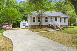 516 Majestic Ct SE, Concord, NC 28025 - Photo 2