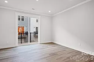 2025 Clarksdale Dr, Charlotte, NC 28206 - Photo 10