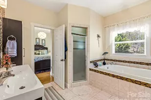 24 Sunnie Rae Ln, Candler, NC 28715 - Photo 18