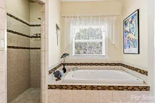 24 Sunnie Rae Ln, Candler, NC 28715 - Photo 20