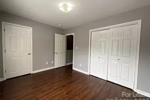 206 W 15th St, Newton, NC 28658 - Photo 10