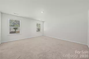 2121 Allium Dr, Charlotte, NC 28216 - Photo 16