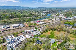 66 Adams St, Asheville, NC 28801 - Photo 22