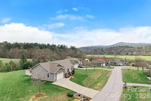 223 River Breeze Ln, Etowah, NC 28729 - Photo 24
