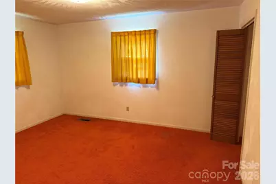 1466 Peaceful Valley Drive, Hickory, NC 28602 - Photo 18