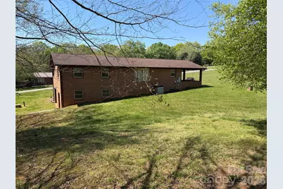 1466 Peaceful Valley Drive, Hickory, NC 28602 - Photo 4