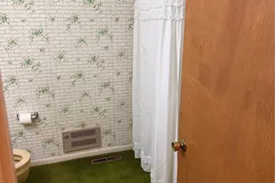 1466 Peaceful Valley Dr, Hickory, NC 28602 - Photo 14