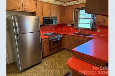 1466 Peaceful Valley Drive, Hickory, NC 28602 - Photo 12