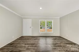 150 Silhouette Ln, Statesville, NC 38625 - Photo 4