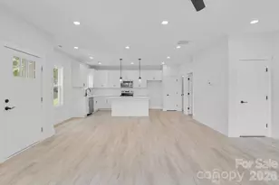 518 N Magnolia St, Gastonia, NC 28054 - Photo 10