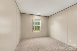 154 Silhouette Ln, Statesville, NC 28625 - Photo 14