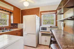 28 Kensington Dr, Asheville, NC 28805 - Photo 14