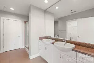 333 W Trade St, Charlotte, NC 28202 - Photo 26