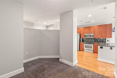 333 W Trade Street #2502, Charlotte, NC 28202 - Photo 14