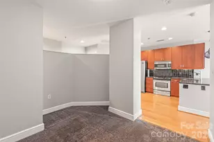 333 W Trade St, Charlotte, NC 28202 - Photo 14