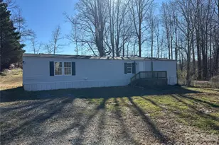 3993 Miller Dr, Newton, NC 28658 - Photo 2