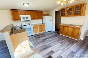 3993 Miller Dr, Newton, NC 28658 - Photo 8