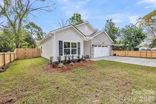 2807 17 St Ct NE, Hickory, NC 28601 - Photo 2