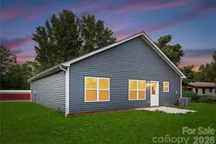 2807 17 St Ct NE, Hickory, NC 28601 - Photo 24