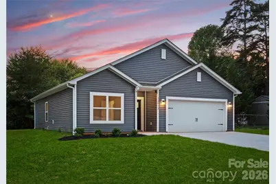 2807 17th Street Court NE, Hickory, NC 28601 - Photo 1