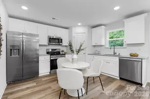 2807 17 St Ct NE, Hickory, NC 28601 - Photo 6