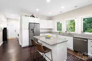620 Brookshire St, Asheville, NC 28803 - Photo 10