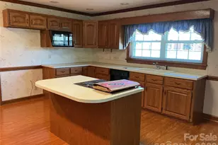 219 N Central Ave, Locust, NC 28097 - Photo 20