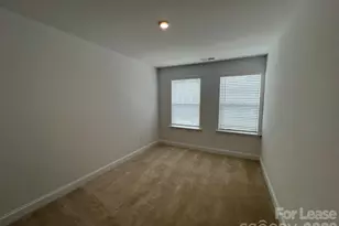 7708 Ethora Wy, Charlotte, NC 28216 - Photo 2