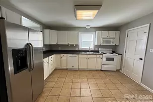 210 Auten Cir, Mount Holly, NC 28120 - Photo 4