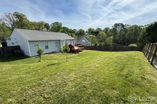 105 Brookstone Dr, Mount Holly, NC 28120 - Photo 16